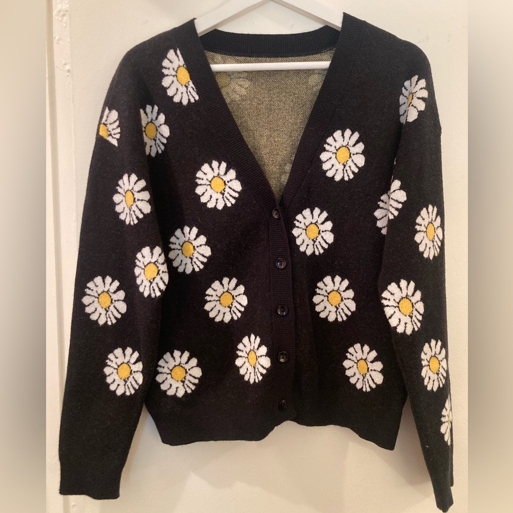Dark Blue Daisy Pattern V-Neck Cardigan Sweater